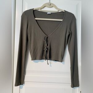 Aritzia Wilfred Free Ribbed Cropped Long Sleeve Tie-Front Top Olive Green Sz XS